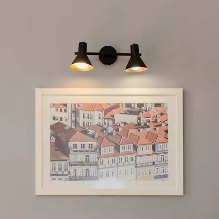 Liiiving In - Silver Light Apartment *
